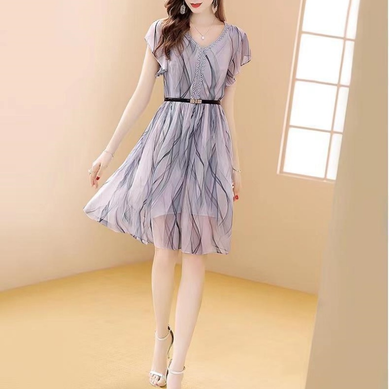 妈妈30一40岁流行高贵中年气质时尚女装35夏装洋气雪纺遮肚连衣裙