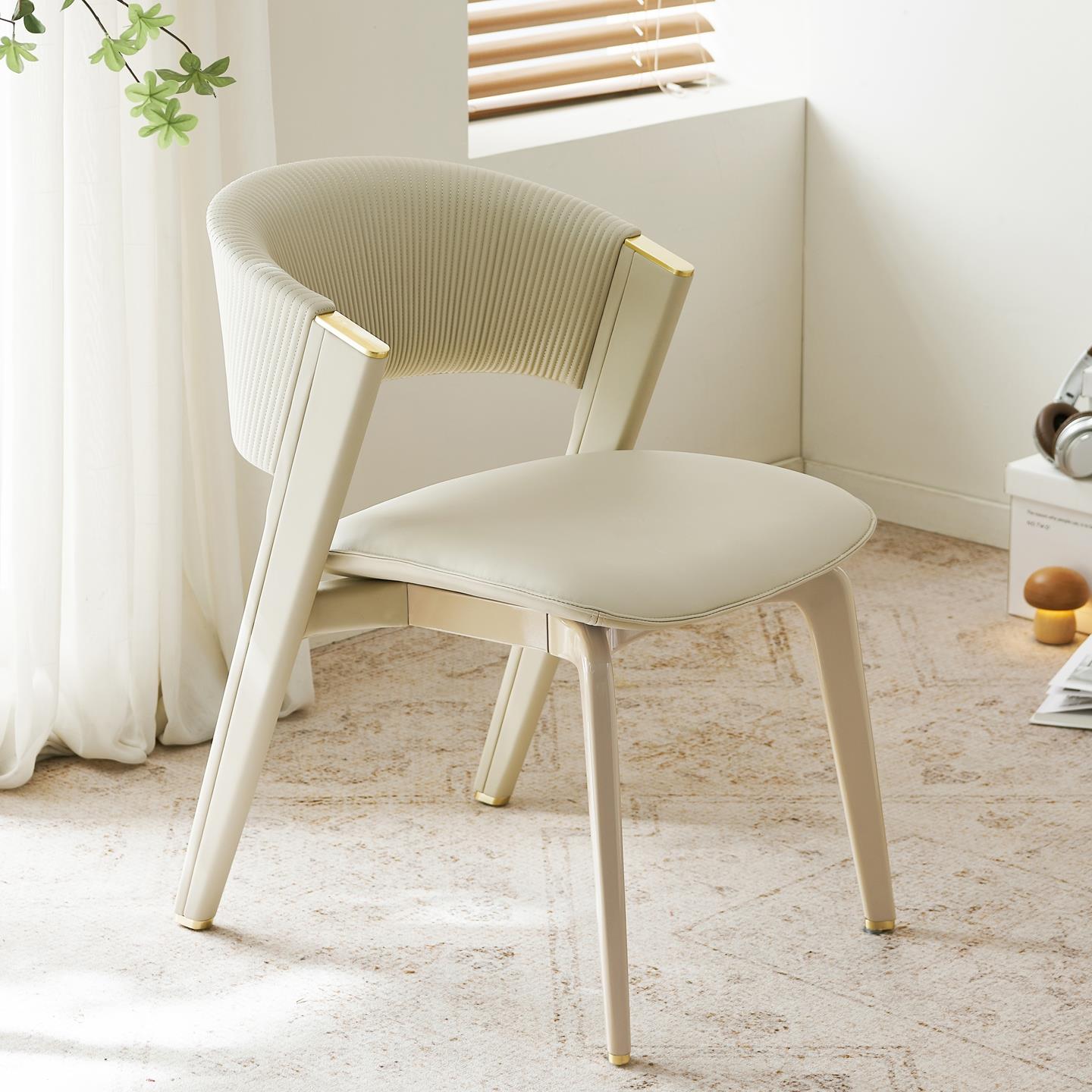 意式轻奢CC餐椅高定设计师家用小户型大平层别墅简约现代饭厅椅子