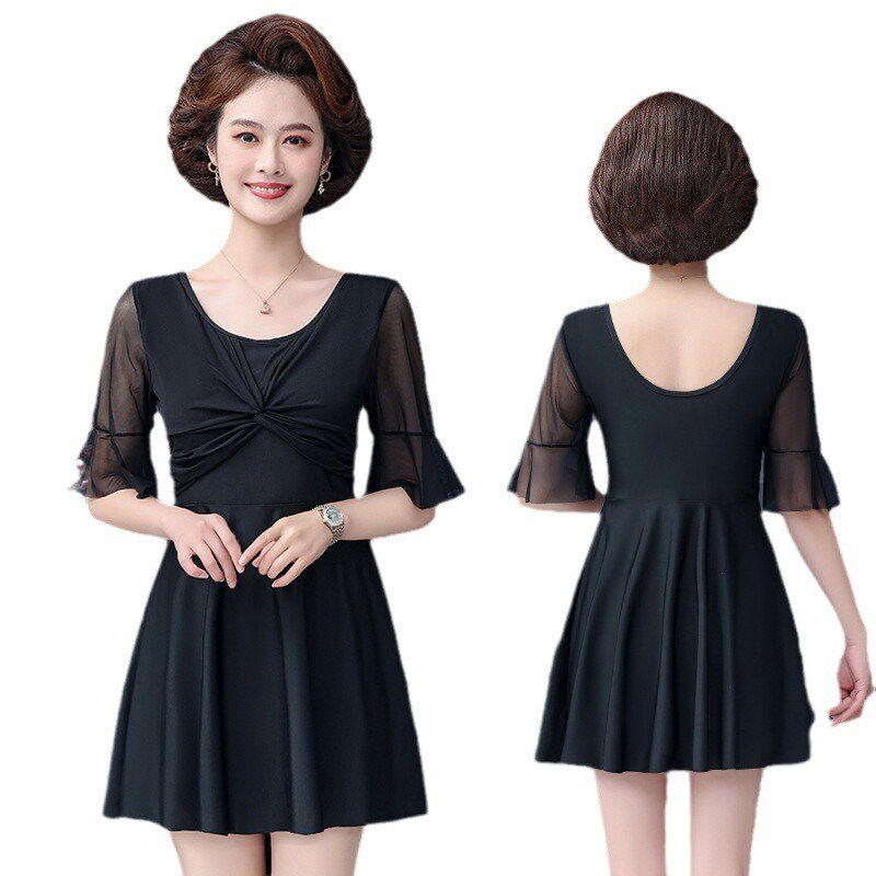 中老年游泳衣妈妈款大码保守女遮肚分体2024新款老年人温泉泳装