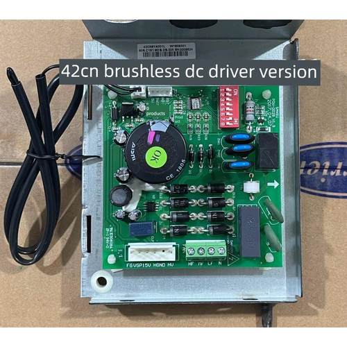 开利空调42CTCN风机盘管电机驱动30RQV变频风冷热泵电脑主板LCC23