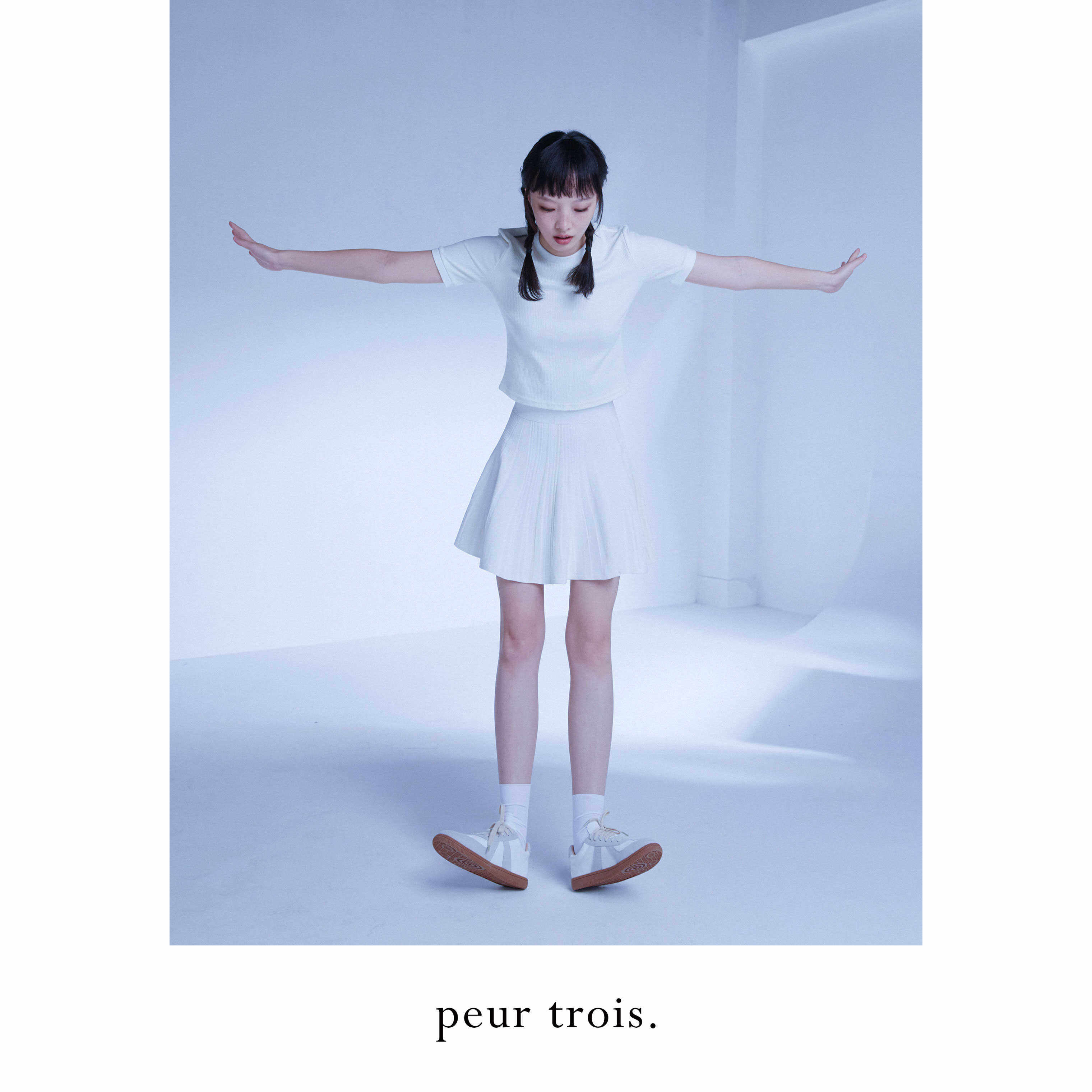 peur 短袖t恤女白色坑条纹短款纯色女tee极简原创设计