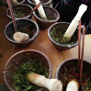 湖南特产安仁抖辣椒钵碗 土陶擂茶钵 中号家用研磨捣碎捣蒜碗包邮