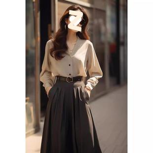 女装 秋装 搭配一整套端庄大气轻奢高级感盐系轻熟休闲裙子两件套装
