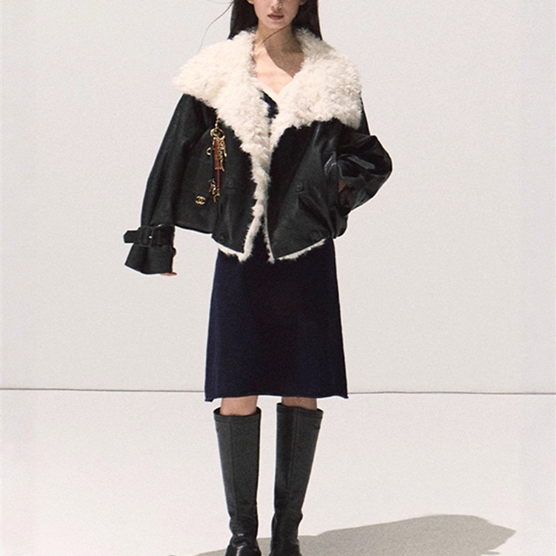 升级羽绒内胆 雾面柔光蓬松小羊羔毛毛短外套翻领派克服