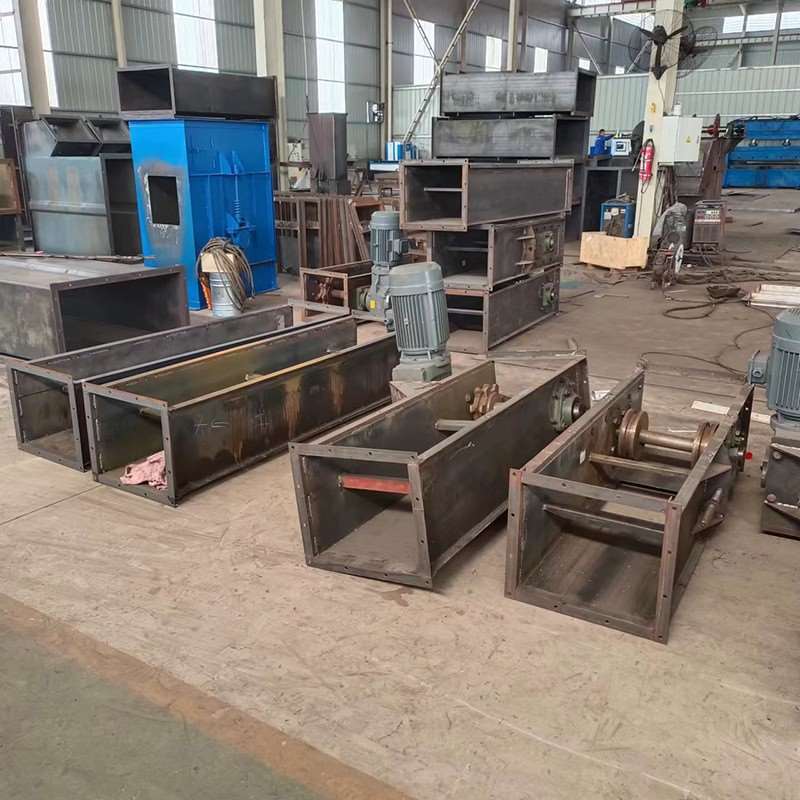 热销不锈钢链板输送机 重型刮板提升机输送带 防水板链流水线传送