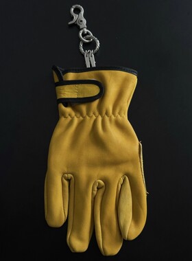 SFSN手套穿搭配饰金属钥匙扣cleanfit小众隔热手套高级感腰间挂件