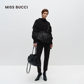 BUCCI 秋冬款 围巾设计款 MISS 叠穿V领收腰白鸭绒羽绒服开衫 外套女