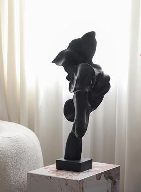 现酒代约轻奢雕塑抽象术摆Z99631-2件店大堂客厅玄简关桌面设计师