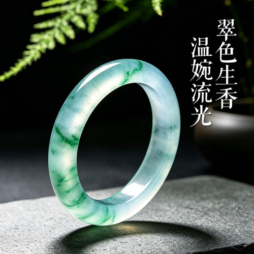 近3小时已售100+件热卖翡翠手镯