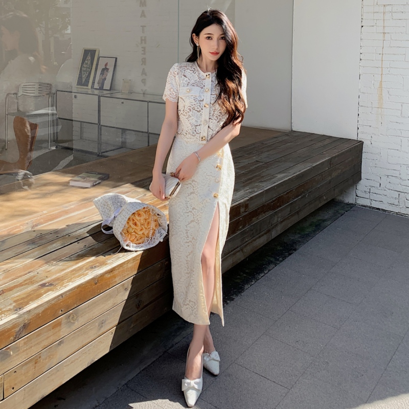 2024早春新款米白色镂空蕾丝上衣小衫侧开叉半身裙长裙子漂亮套装