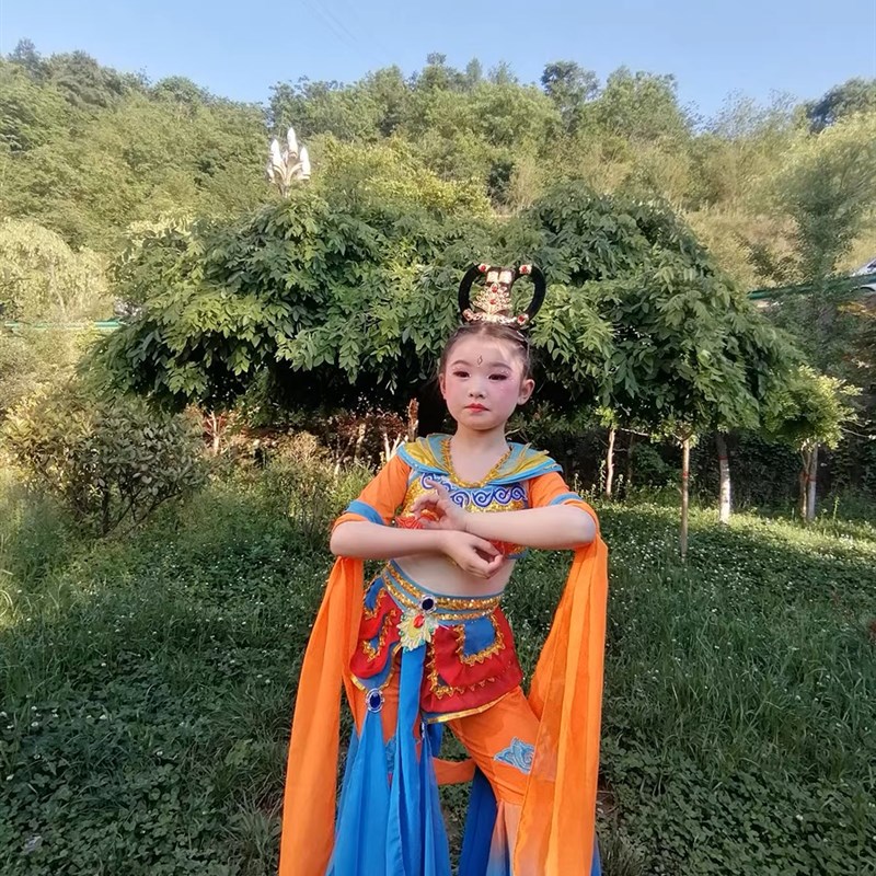 儿童敦煌飞天舞蹈服装演出服女童飘逸中国风古典舞千手观音表演服
