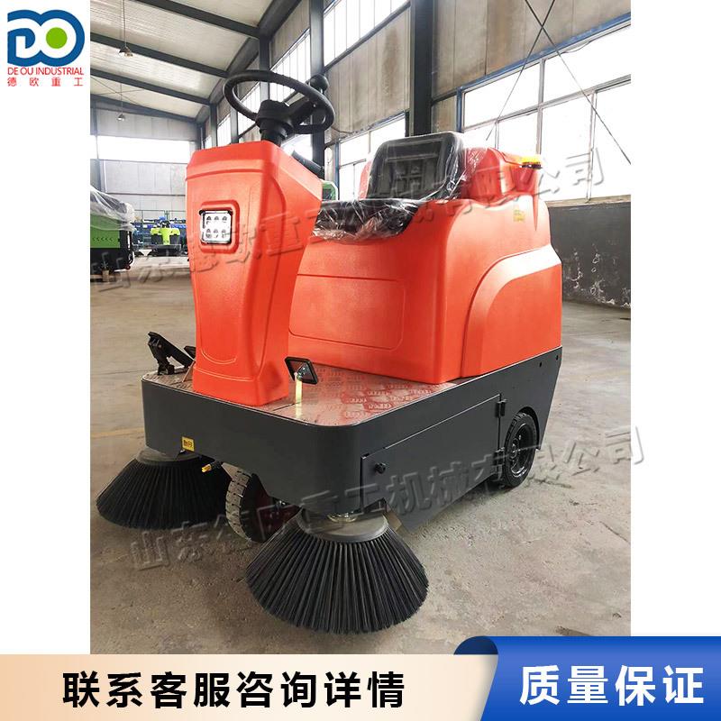 商场超市垃圾清运车 座驾式毛刷扫地机 商场超市电动环卫垃圾车