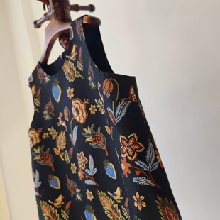 短款无袖连衣裙女秋冬季高级感内搭外穿背心裙气质遮肚子A字裙子