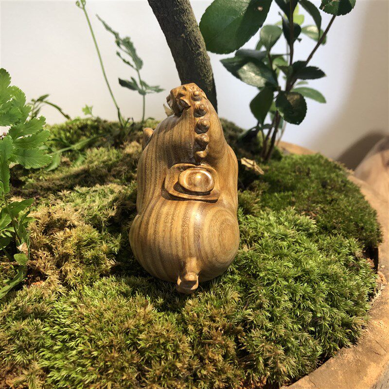 绿檀木雕唐马生肖马马上有钱文玩把件原木雕刻茶宠