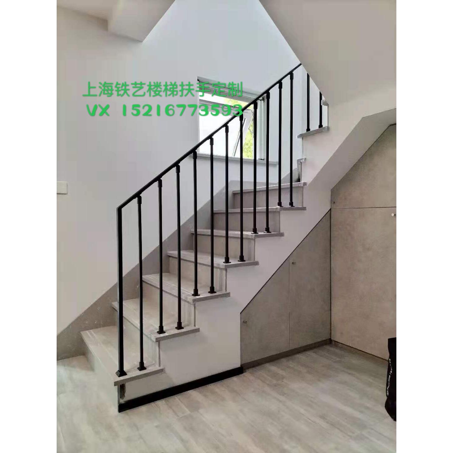 铁艺楼梯扶手楼梯家用扶手围栏实木栏杆室内旋转楼梯钢架楼梯扶手