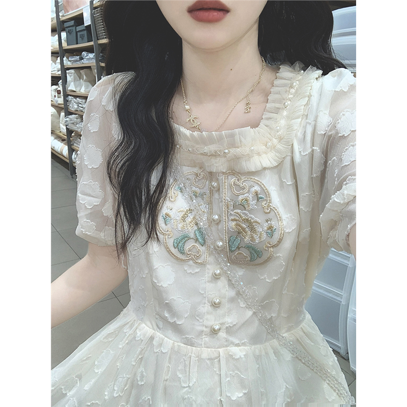 新中式杏色刺绣连衣裙女夏