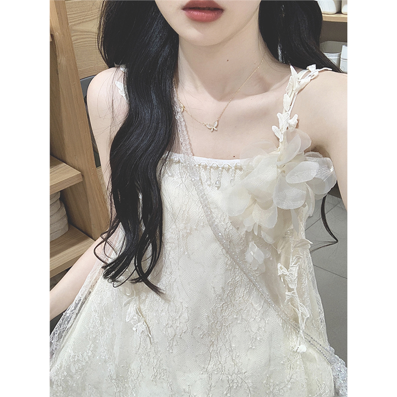 茶歇法式立体花朵吊带连衣