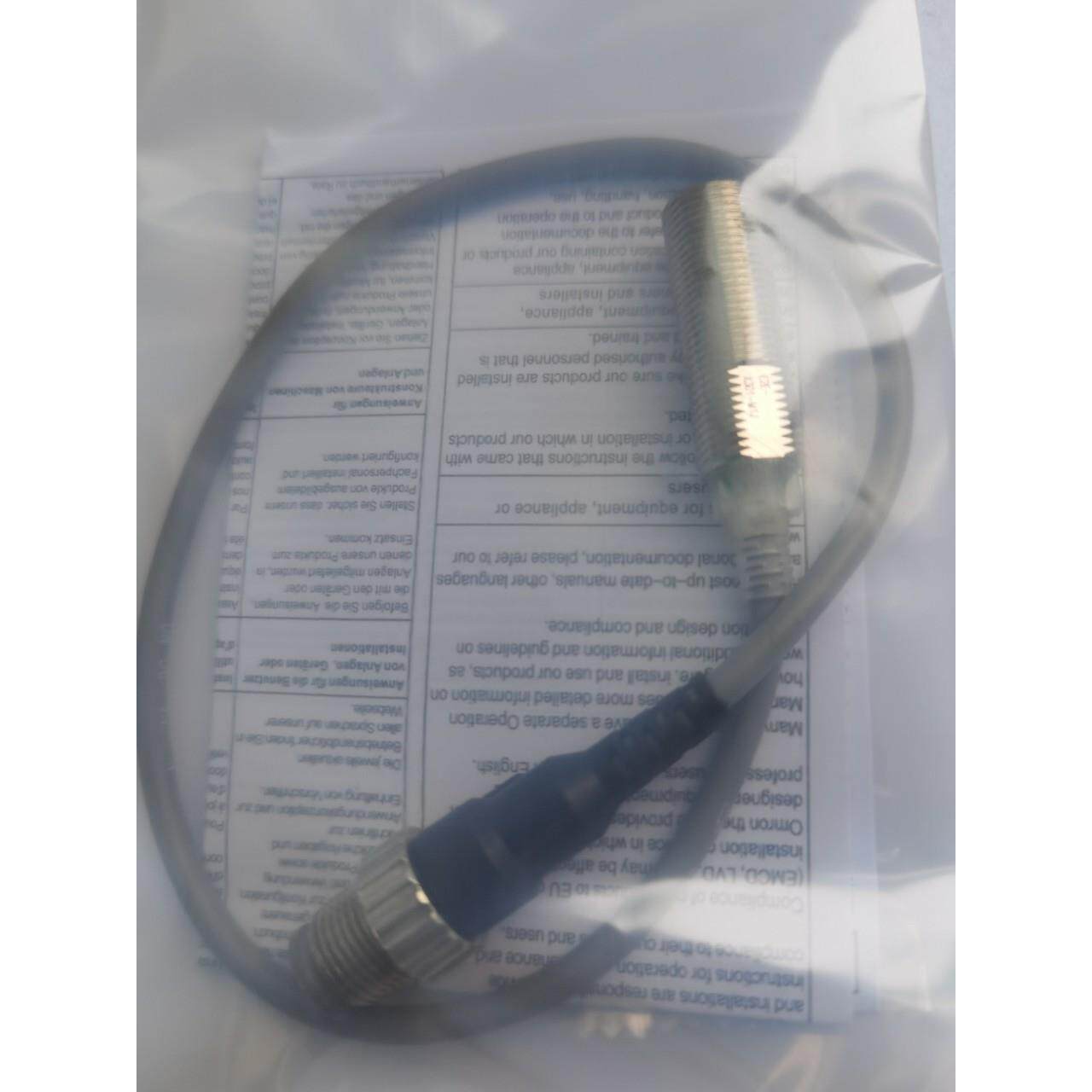 接近开关中继型E2E-X3D1-M1J双色灯