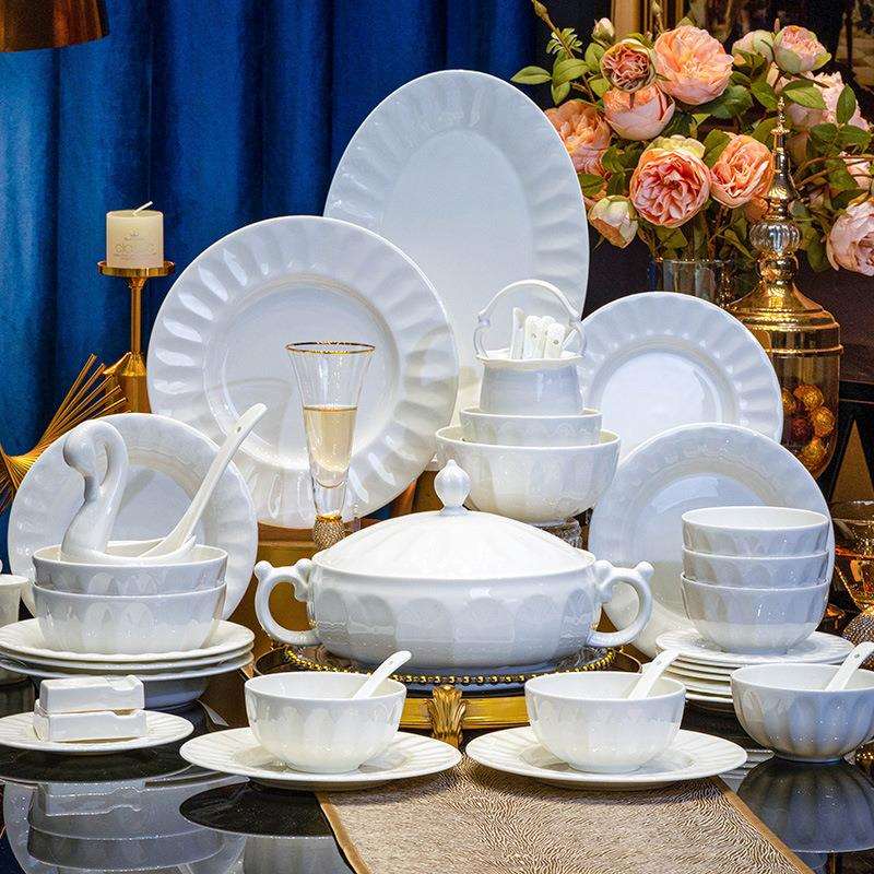 批景德镇釉下彩纯白骨瓷餐具套装2024新款中式餐具轻奢碗盘套装家