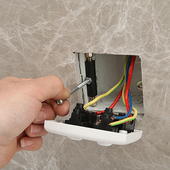 通用86型暗盒修复器 开关插座线盒修复器底盒接线盒万能补救撑杆