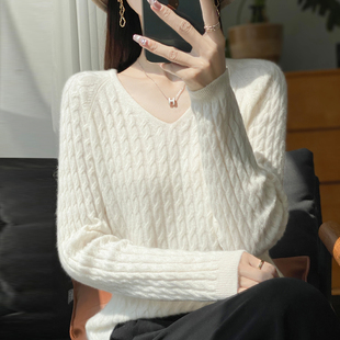 新款秋冬100%纯羊毛V领套头扭花针织毛衣女宽松内搭羊绒打底上衣