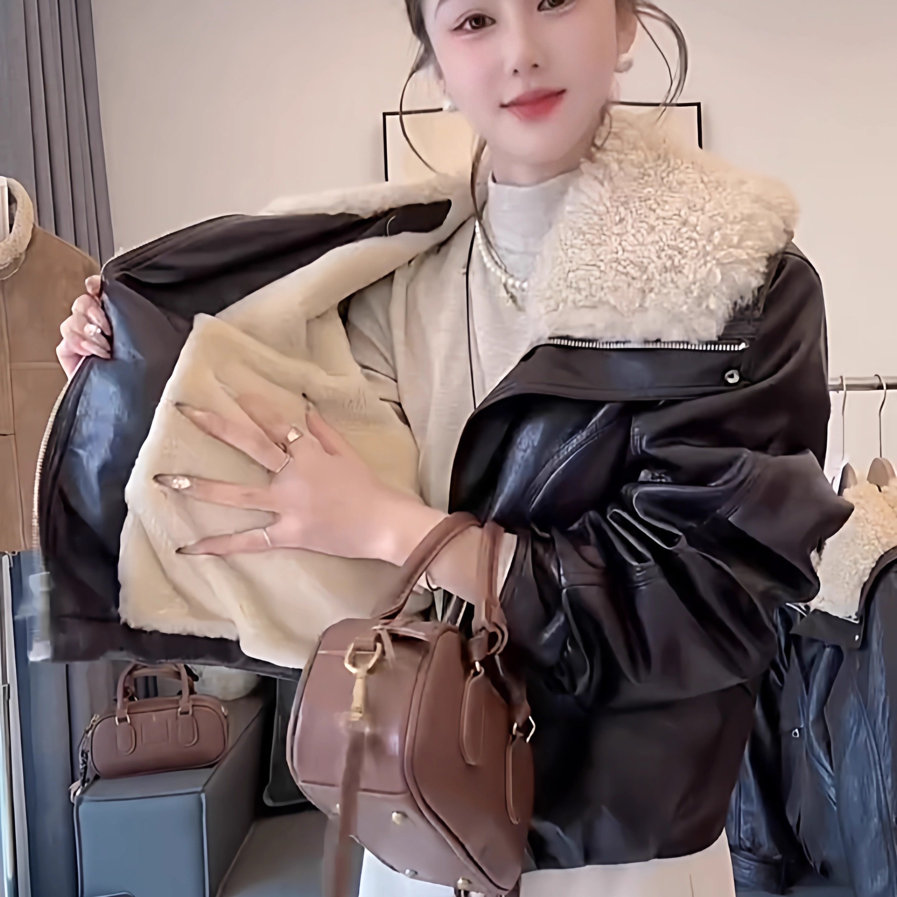 高级感时尚翻领加绒皮衣外套女冬季新款保暖洋气机车服pu夹克上衣