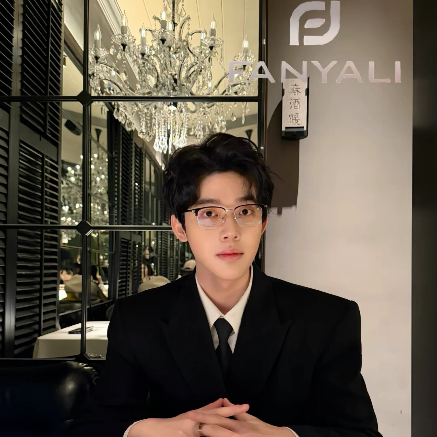 梵雅丽超轻半框眉毛眼镜架男商务复古大框眉线框时尚9689配有度数