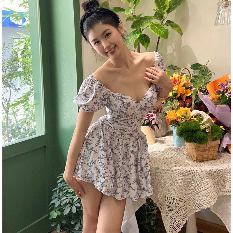 夏日少女小清新连体纯欲大胸钢托聚拢碎花裙式保守遮肚度假泳衣女