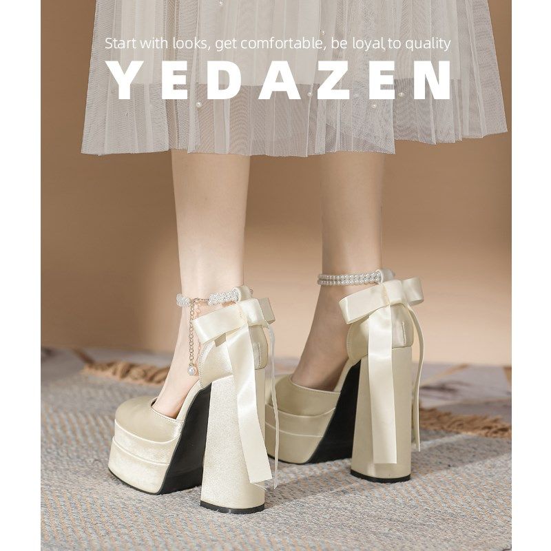 法式包头白色凉鞋仙女风夏季粗跟缎面防水台一字带中空小码高跟鞋,女鞋,时装凉鞋,淘宝优惠券,粉丝福利购,淘宝优惠卷