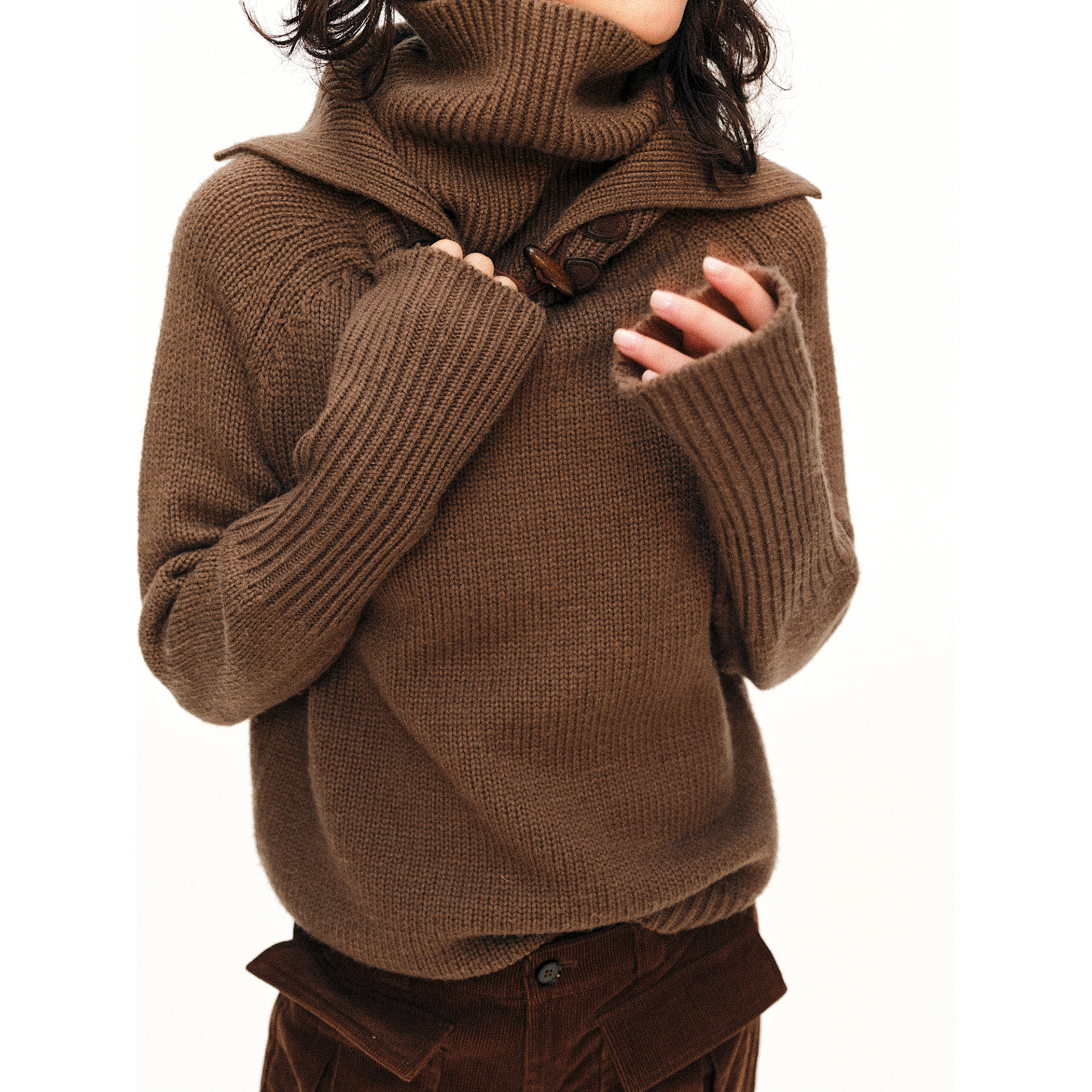 暖针织10InHug/双层领毛衣