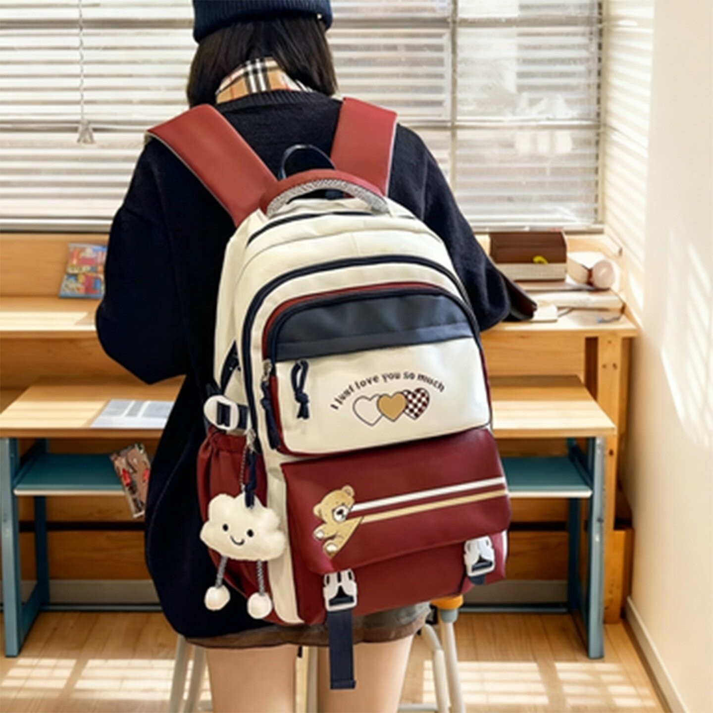 2025新款初中生轻便减负旅游高颜值书包大容量初高中女学生双肩包