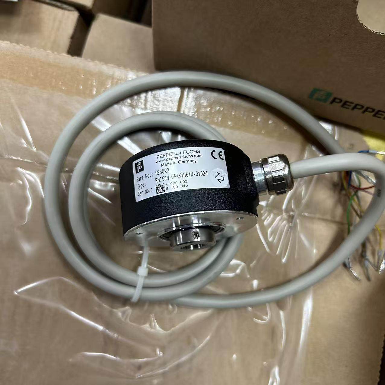 倍加福编码器RHI58N-0AAK1R61N-01024 全新原装正品工程剩余特价