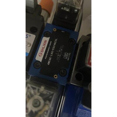 上海立新液压 4WE6E-L6X/EG24NZ5L 液压电磁换向阀全新发货