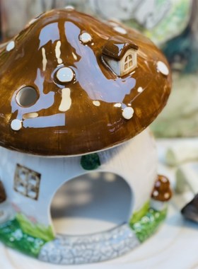 釉下彩陶瓷蘑菇可爱仓鼠窝陶瓷房子金丝熊躲避屋蘑菇摆件宠物小窝