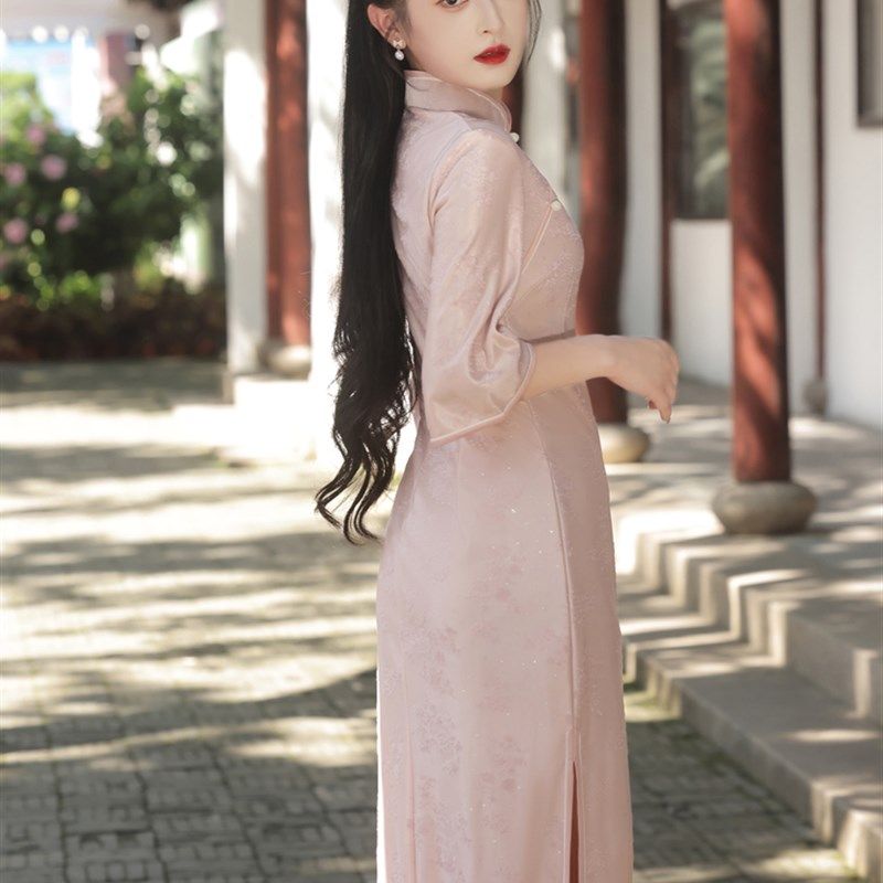 温柔粉色少女倒大袖旗袍2024新款新中式年轻款气质连衣裙订婚礼服