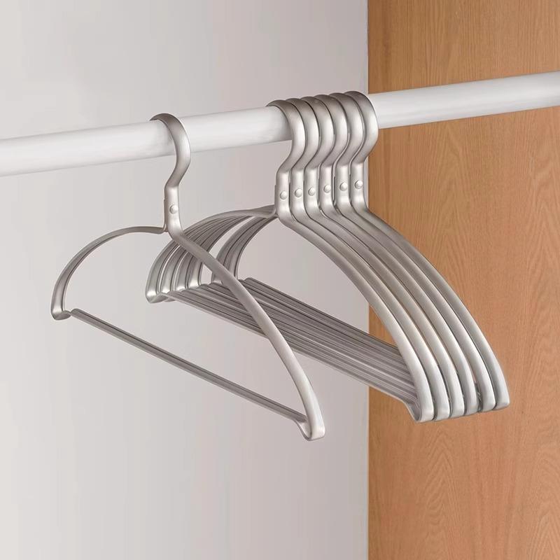 太空铝合金衣架轻奢风别墅服装店衣帽间用无痕防肩角加厚晾衣服撑
