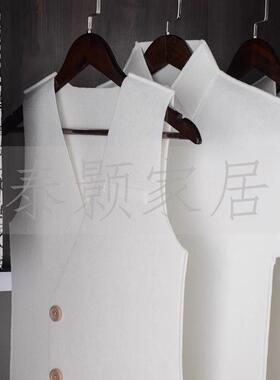 白色极简全屋设展厅摆放式衣柜毛毡计道具衣服模软装饰品陈开列件