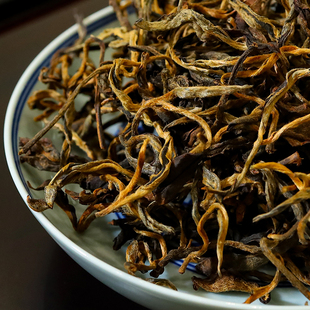 盒 2025年新茶 150克 滇红茶 花香高甜耐泡 云南古树晒红