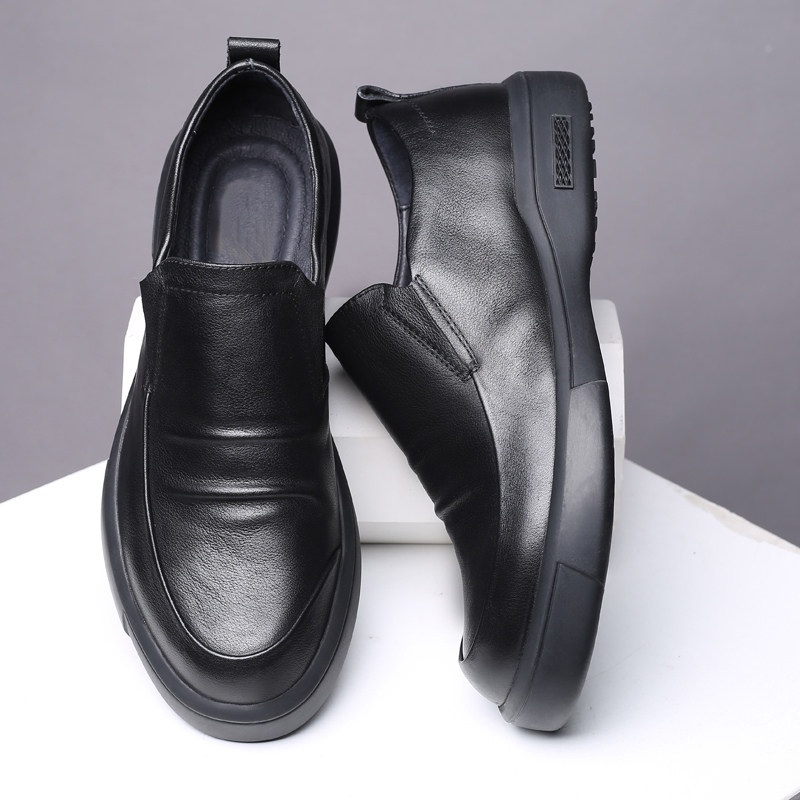 男鞋秋季黑色商务休闲鞋子男款英伦韩版一脚蹬潮流百搭皮鞋男