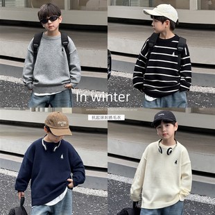 小杰家2024秋冬新款男童抗起球刺绣毛衣