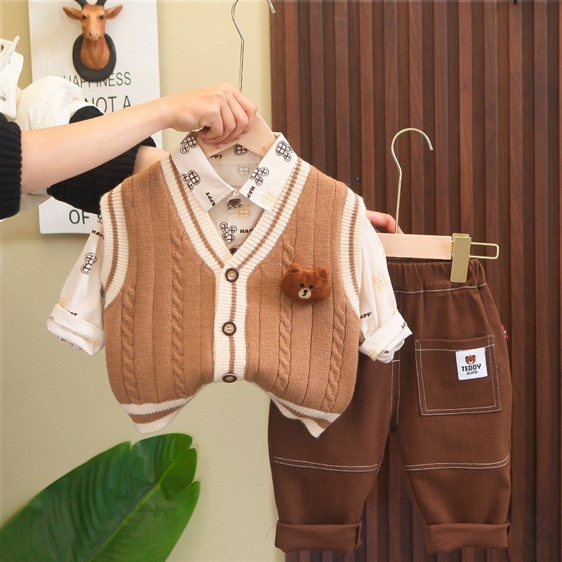男童春秋季套装2024新款洋气男宝宝春装韩版毛衣马甲三件套时髦潮