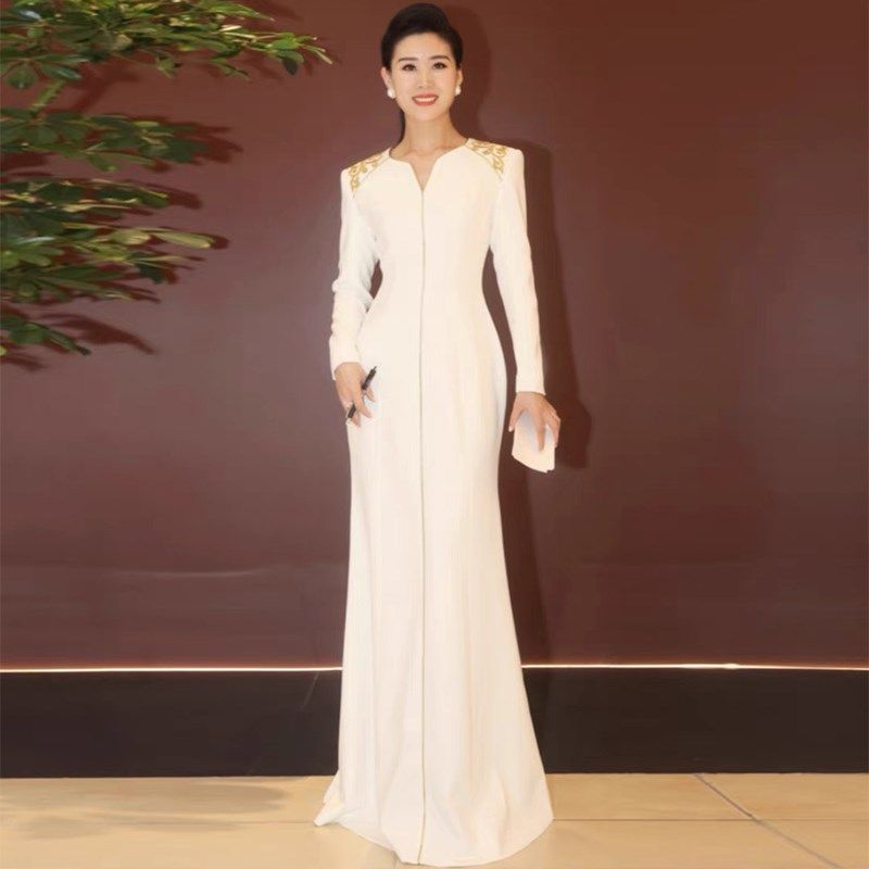 宴会晚礼服裙女2024新款高级感气质高端大气轻奢小众主持人演出服