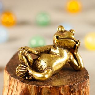 复古实心纯黄铜青蛙摆件卡通迷你卧睡坐禅笔搁手把件茶宠古玩镇纸