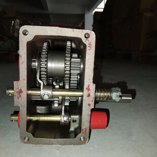 热销炼条机变速箱总成500型齿轮箱微耕机铸铁行走箱总成44节右边