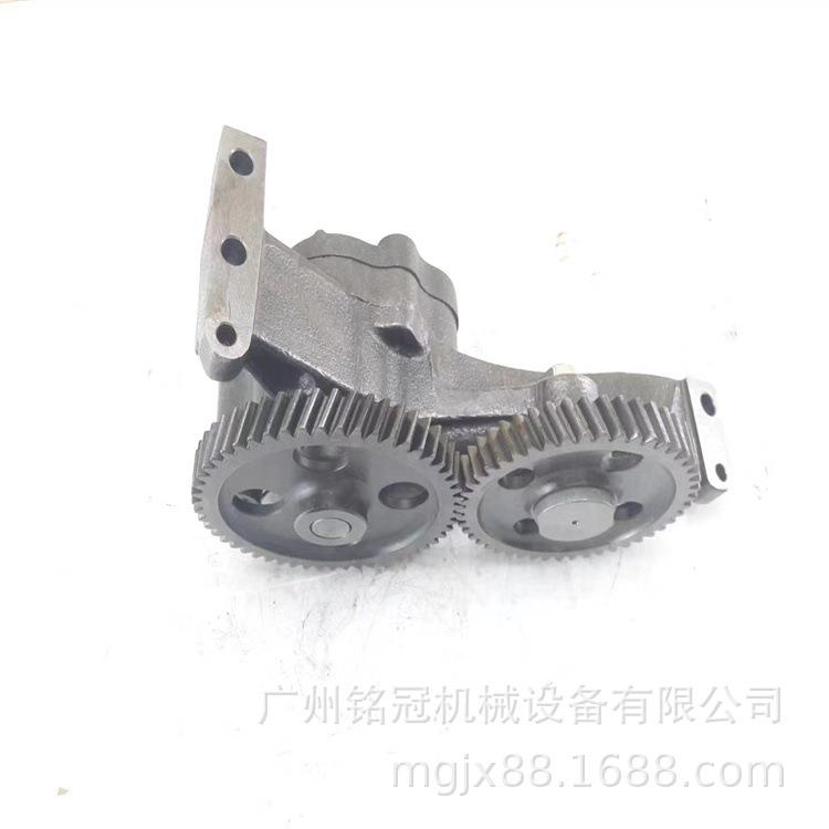 现代R375 R385 加藤HD1023 HD1250 住友SH300 6D22发动机机油泵