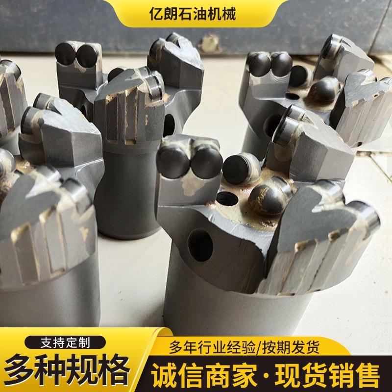 98矿山钻头旋挖施工用旋挖齿 狼牙棒硬岩截齿钻头 旋挖截齿旋挖钻
