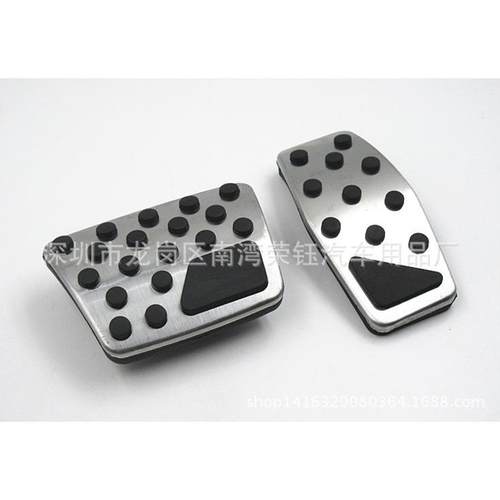 新款自由侠Renegade免打油门踏板2016-2017款油门踏板