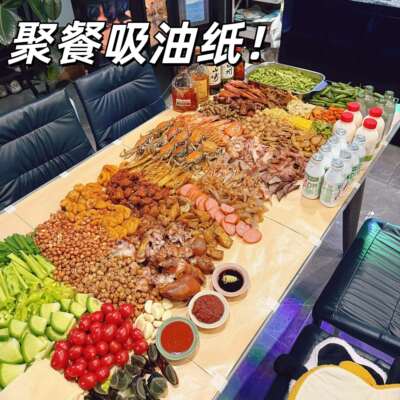 年夜饭聚餐吸油纸食物专用一次性桌布淋膜牛皮纸防油防水餐桌垫纸