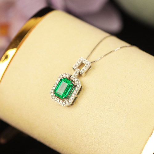 QUEENA.Z 2026新品设计师系列女士18k金祖母绿吊坠HH580401006