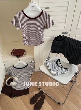 June夏季甜辣妹短袖上衣女小众正肩圆领修身显瘦抽褶收腰短款t恤